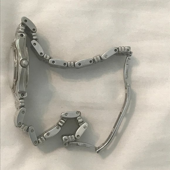 Citizens Women's Elegance Quartz watch with silver chain strap - Picture 4 of 4